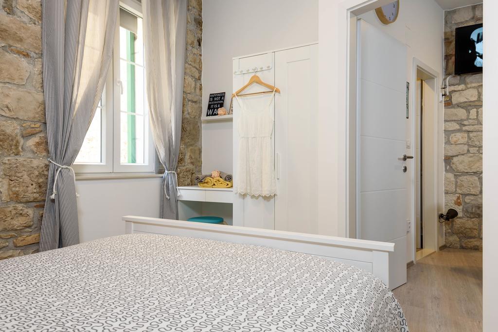 Apartment Fabijanko Oldtown Трогир Екстериор снимка